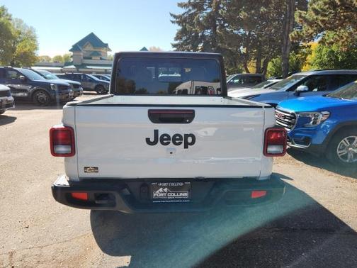 2023 Jeep Gladiator Sport S