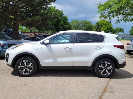 2022 Kia Sportage LX