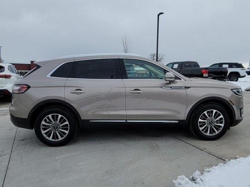 2020 Lincoln Nautilus Standard