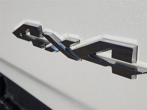 Photo 4 of 34 of 2020 RAM 1500 Limited