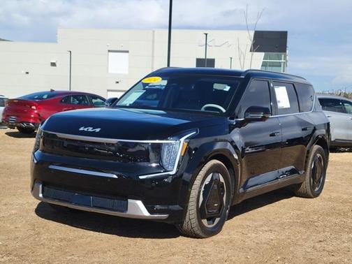 2024 Kia EV9 Land