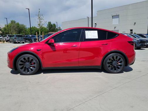 Red Multi-Coat 2022 Tesla Model Y Performance Dual Motor All-Wheel Drive