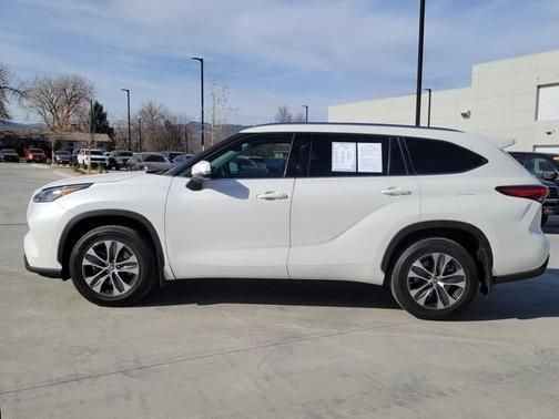 2020 Toyota Highlander XLE