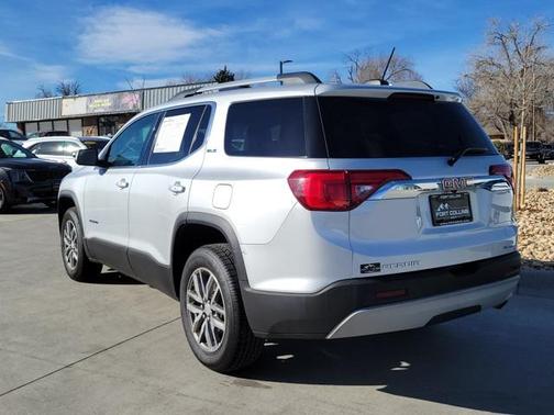 2017 GMC Acadia SLE-2