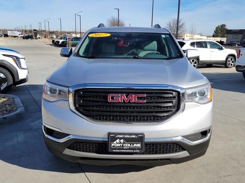 2017 GMC Acadia SLE-2