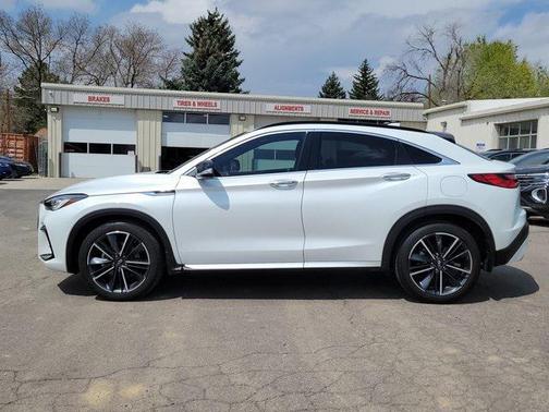 2023 INFINITI QX55 LUXE