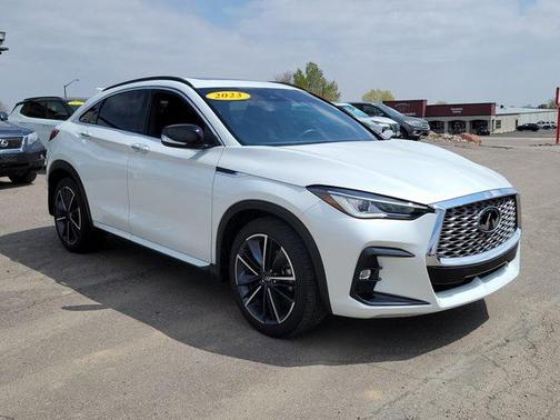 2023 INFINITI QX55 LUXE