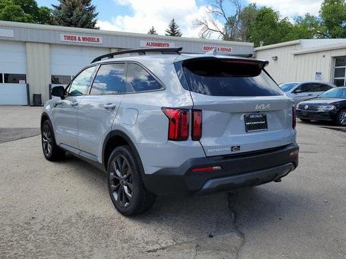 2023 Kia Sorento EX