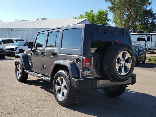 2016 Jeep Wrangler Unlimited Sahara