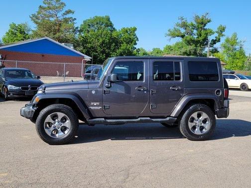 2016 Jeep Wrangler Unlimited Sahara
