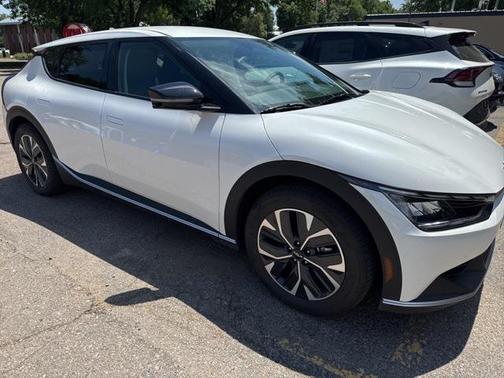 2024 Kia EV6 Light Long Range