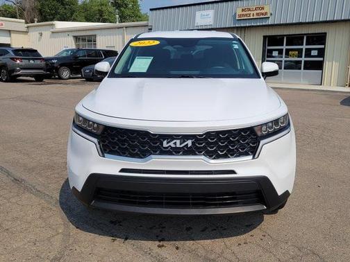 2022 Kia Sorento LX