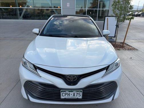 Wind Chill Pearl 2019 Toyota Camry XLE