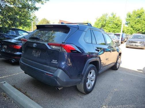 2020 Toyota RAV4 Hybrid XLE