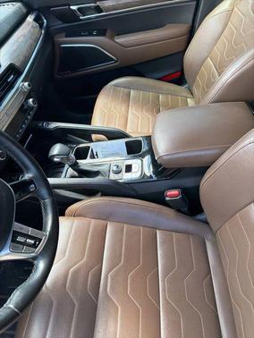 Glacial White Pearl 2022 Kia Telluride SX