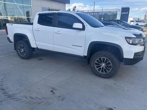 Summit White 2022 Chevrolet Colorado ZR2