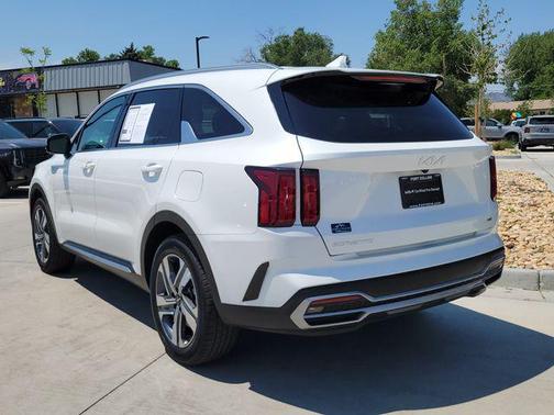 Snow White Pearl 2023 Kia Sorento Hybrid SX Prestige