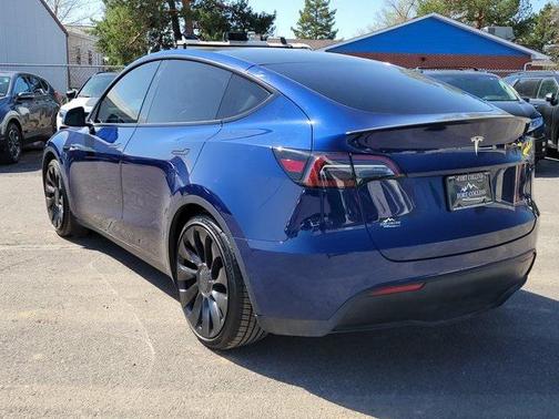 2022 Tesla Model Y Performance Dual Motor All-Wheel Drive