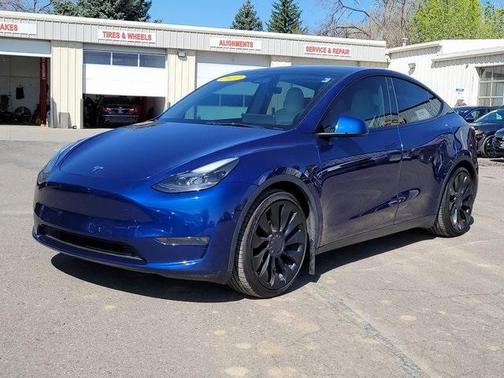 2022 Tesla Model Y Performance Dual Motor All-Wheel Drive