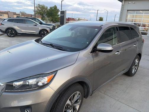 Titanium Silver 2019 Kia Sorento EX