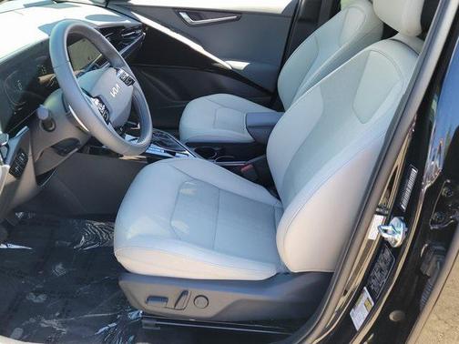 2024 Kia Niro EX