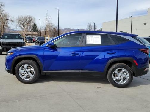 2024 Hyundai TUCSON SE