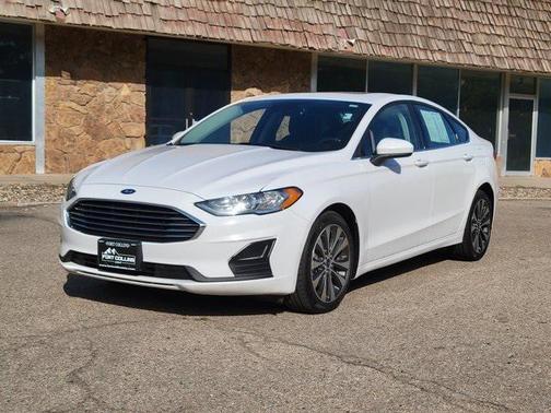 2020 Ford Fusion SE