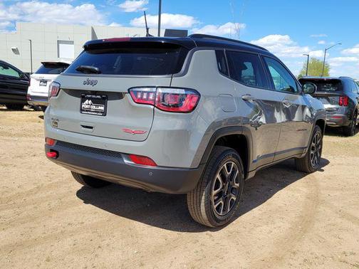 Sting-Gray Clearcoat 2019 Jeep Compass Trailhawk