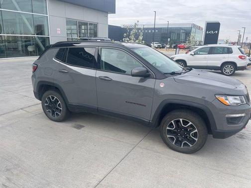 Sting-Gray Clearcoat 2019 Jeep Compass Trailhawk
