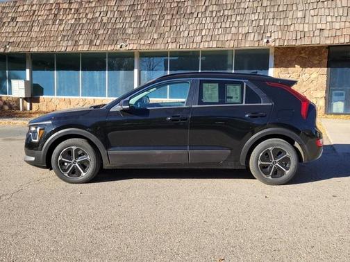 2023 Kia Niro LX