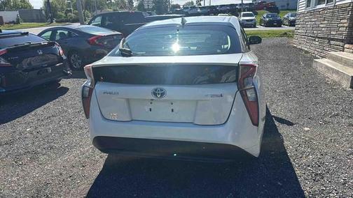 2016 Toyota Prius Two Eco