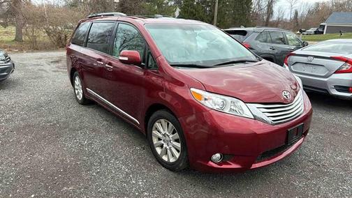 Salsa Red Pearl 2014 Toyota Sienna Limited