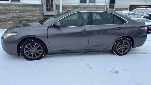 2017 Toyota Camry SE