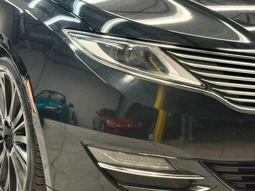 2014 Lincoln MKZ Base