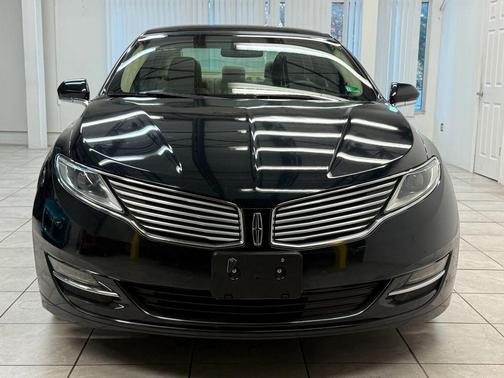 2014 Lincoln MKZ Base