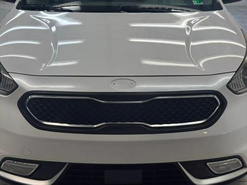 2017 Kia Niro LX