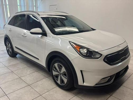 2017 Kia Niro LX