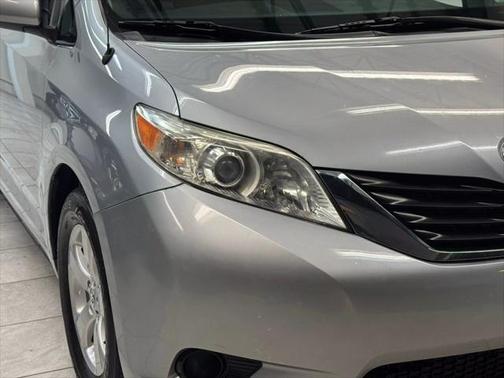 2014 Toyota Sienna LE