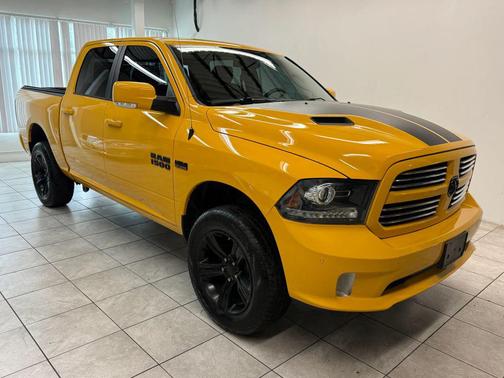 Stinger Yellow Clear Coat 2016 RAM 1500 Sport
