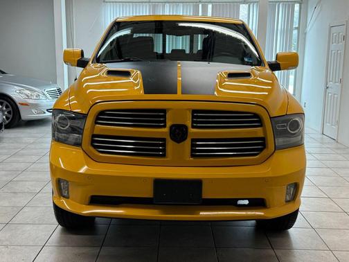 Stinger Yellow Clear Coat 2016 RAM 1500 Sport