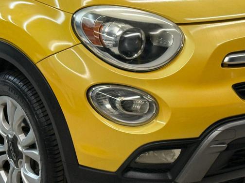 Giallo Tristrato (Tri-Coat Yellow) 2016 FIAT 500X Trekking