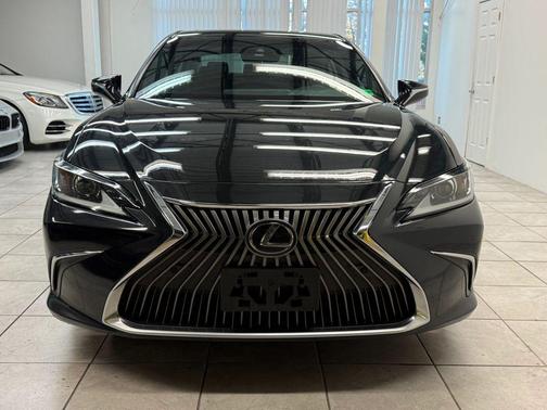 2021 Lexus ES 250 Base