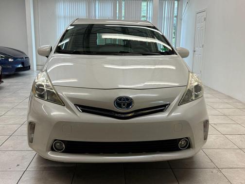 2013 Toyota Prius v Three