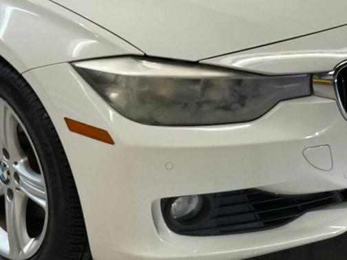 White 2014 BMW 328 328i Sedan 4D