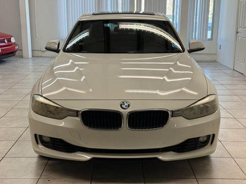 White 2014 BMW 328 328i Sedan 4D
