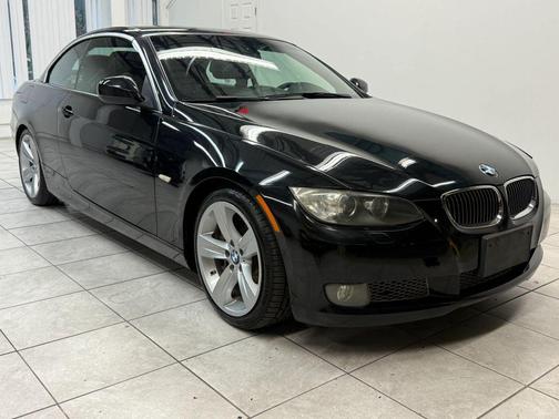 2010 BMW 335 335i Convertible 2D
