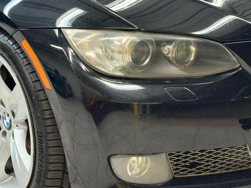 2010 BMW 335 335i Convertible 2D