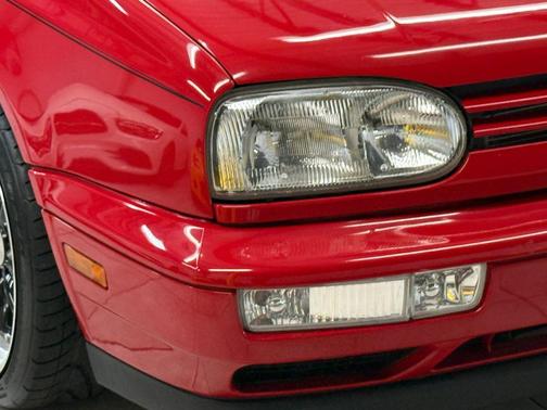 1997 Volkswagen Cabrio Highline Convertible 2D