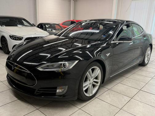 Black 2015 Tesla Model S 85D