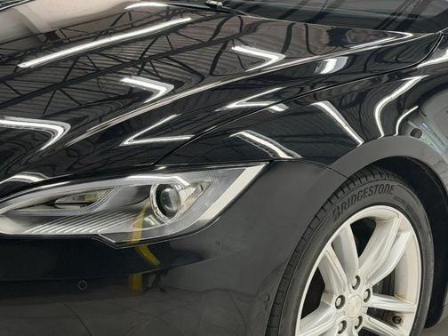 Black 2015 Tesla Model S 85D